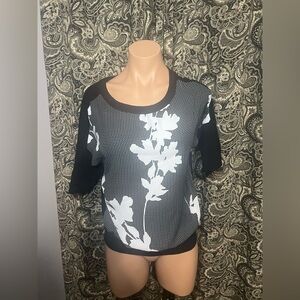 Worthington Black and White Floral Short Sleeve Top